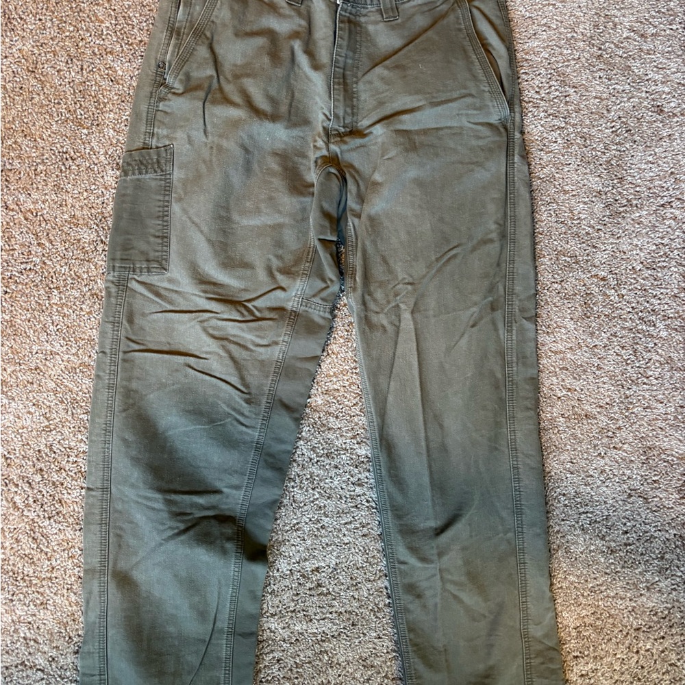 Columbia Men's Cargo Pants in Olive